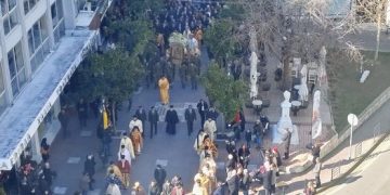 Προς Αιρετούς: Καλή η παρουσία σας στον Πολιούχο αλλά είστε απόντες από τα προβλήματα της πόλης