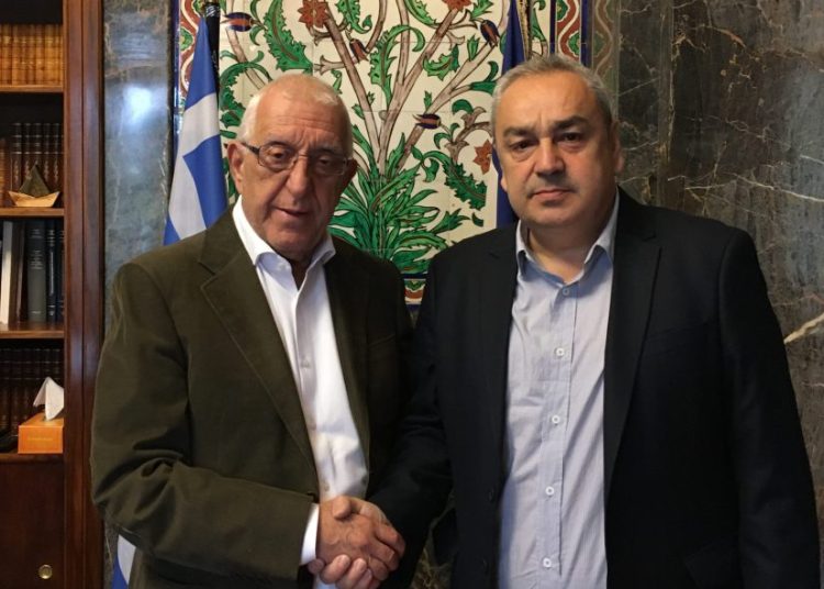 Συνάντηση Καστρινού με πρόεδρο Βουλής Νικήτα Κακλαμάνη