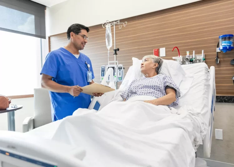 ΕΣΥ: Πώς φτάνουν οι Έλληνες ασθενείς στα νοσοκομεία – Ποιοι πάνε με παραπεμπτικό και ποιοι μόνοι τους