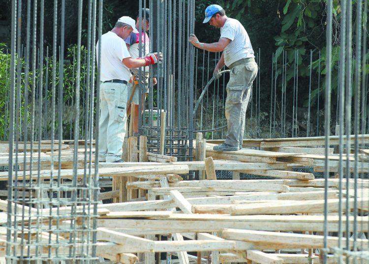 Η νέα «φόρμουλα» για τις οικοδομικές άδειες – Οι αλλαγές που έρχονται