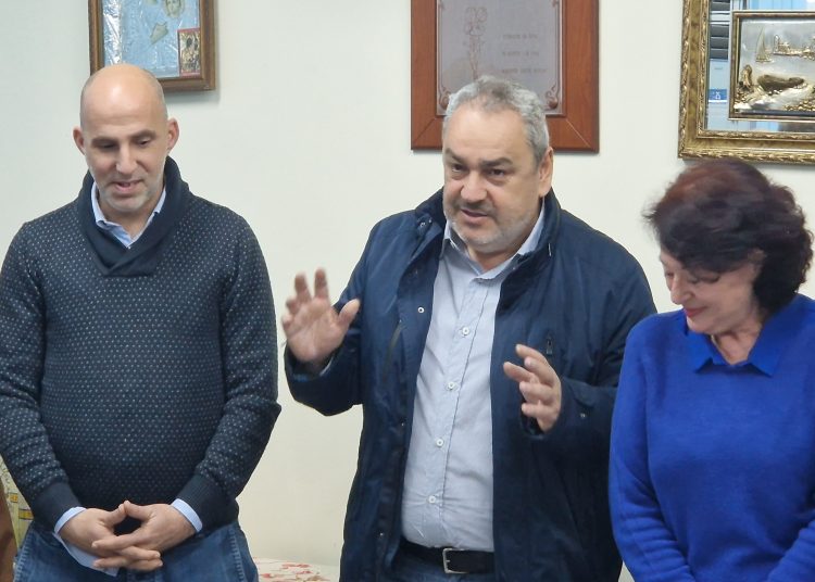 Κοπή της πρωτοχρονιάτικης πίτας στα ΚΑΠΗ του Δήμου Πηνειού