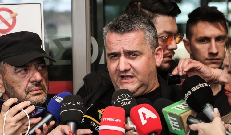 Πλακιάς σε Βορίδη: «Αν είσαι άντρας και φοράς παντελόνια, έλα πρόσωπο με πρόσωπο να μου τα πεις από κοντά. Η εποχή με τα τσεκούρια έχει πεθάνει»