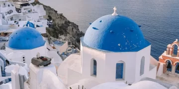 «Καμπανάκι» από Τούρκο καθηγητή: Τρεις από τις τέσσερις ενδείξεις για ηφαιστειακή έκρηξη έχουν συμβεί στη Σαντορίνη