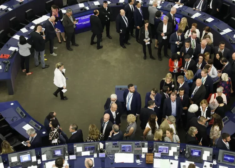 Τρίτο συνεχόμενο μπλόκο από ΝΔ και Λατινοπούλου στην Κομισιόν για το θέμα των Τεμπών