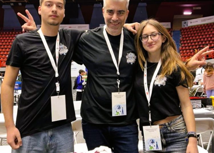 2ο Λύκειο Αμαλιάδας: Πανελλήνια επιτυχία της ομάδας ρομποτικής