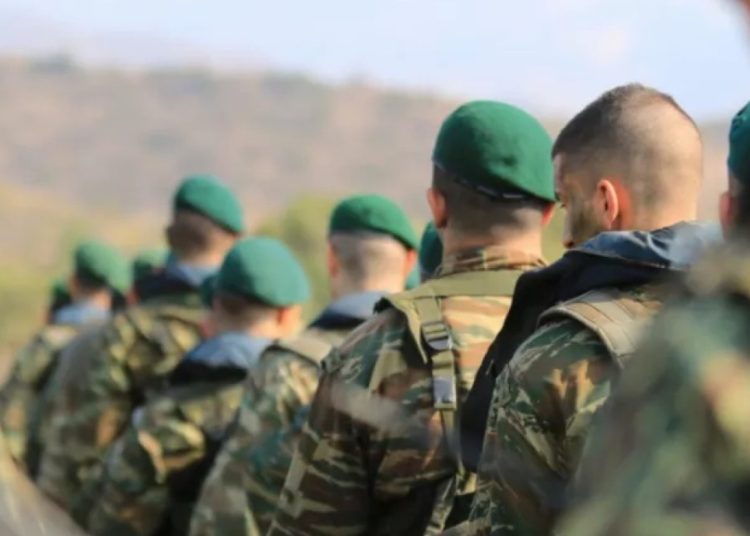 Έρχονται 2.000 προσλήψεις ΕΠΟΠ στις Ένοπλες Δυνάμεις