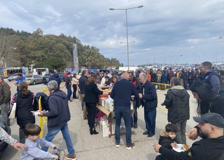 Πλήθος κόσμου στο Κατάκολο για τα Κούλουμα