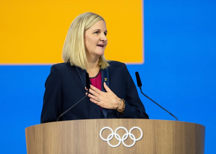 Ολυμπιονίκης της κολύμβησης η πρώτη γυναίκα Πρόεδρος της ΔΟΕ