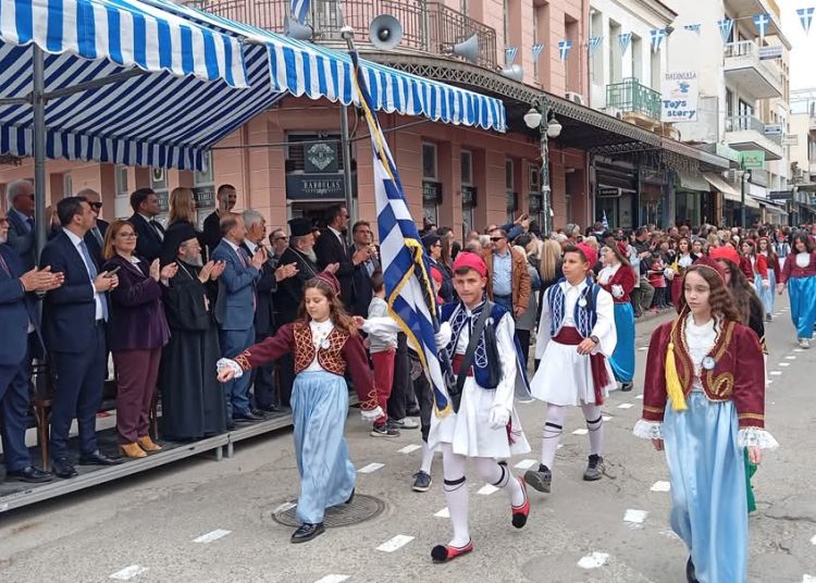 Ηλεία: Με περηφάνια και τιμή οι παρελάσεις στον νομό-Φωτό