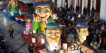 Πατρινό Καρναβάλι 2025: Ολονύχτιο γλέντι μετά την παρέλαση των αρμάτων