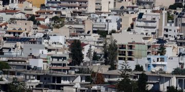 Ρύθμιση-“ανάσα” για χιλιάδες ιδιοκτήτες με κενά μη ηλεκτροδοτούμενα ακίνητα
