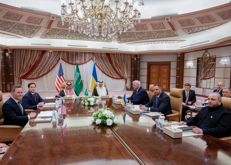 Ουκρανία και ΗΠΑ συμφώνησαν για εκεχειρία 30 ημερών