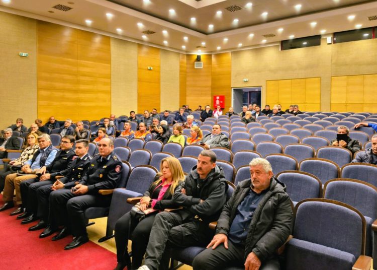 «Ο Δήμος Ήλιδας τίμησε τα μέλη της Εθελοντικής Ομάδας Πολιτικής Προστασίας