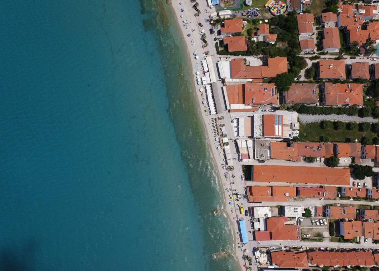 Ο χάρτης του μπετόν στις ακτές-Επιβαρυμένη η Ηλεία-Επηρεάζεται το κλίμα