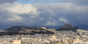 Επιστροφή ενοικίου, ενίσχυση συνταξιούχων, και δημόσιες επενδύσεις – Τι σημαίνουν τα μέτρα ελάφρυνσης ύψους 1,1 δισ. ευρώ