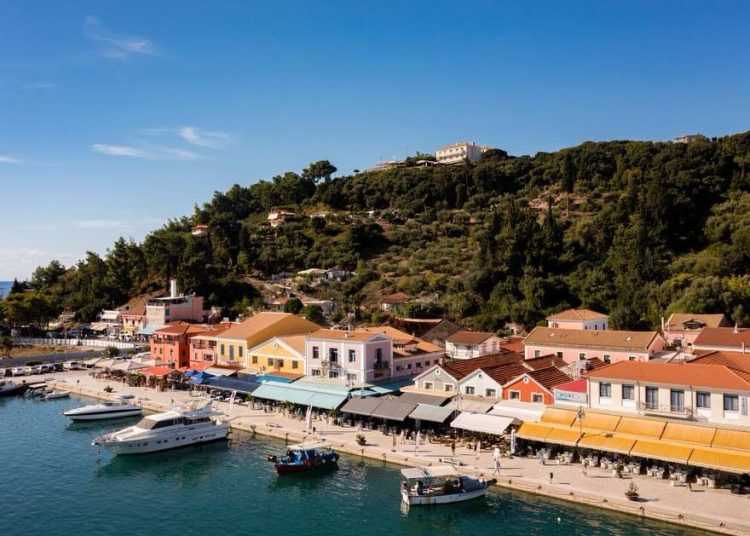 Απάντηση μελών Δ.Σ. Λιμενικού Ταμείου Αχτύπη Μαρίνη και Βαρελά Ιωάννη για τα κόκκινα λεωφορεία