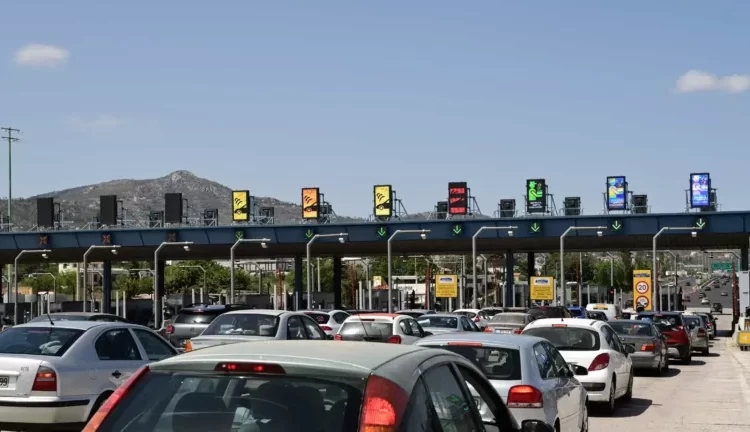 Γεμίζουν κόσμο τα χωριά και οι πόλεις της Ηλείας – Κορυφώνεται η έξοδος για το Πάσχα