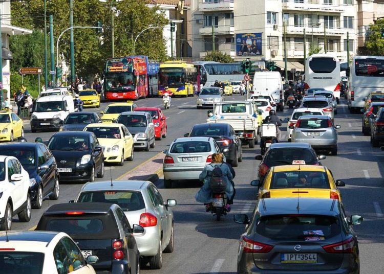 Έρχεται σταδιακή κατάργηση εκατομμυρίων παλαιών αυτοκινήτων – Ποια οχήματα αφορά;