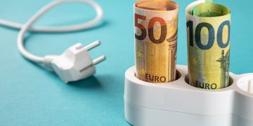 Ρεύμα: Τέλος στο αλαλούμ με τα μπλε, κίτρινα, πορτοκαλί τιμολόγια