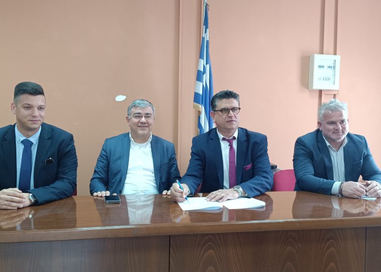 Συνεργασία δήμου Ανδραβίδας-Κυλλήνης με ΥΠΕΝ για τη διαχείριση αποβλήτων