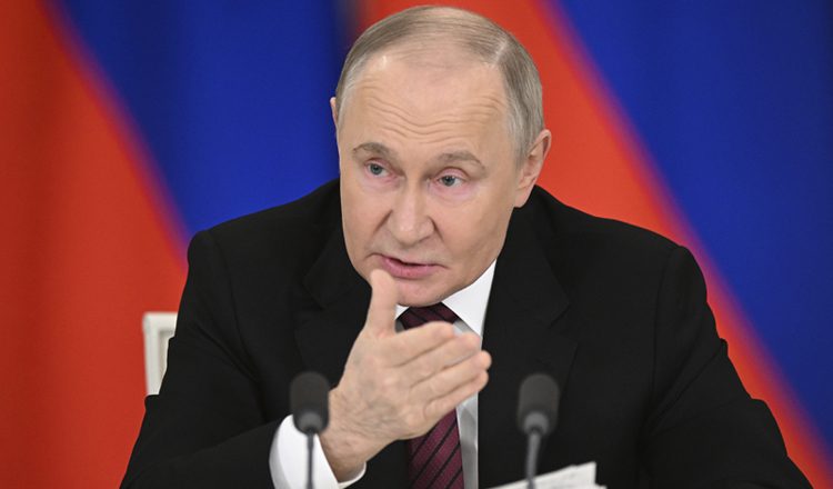 Με ραντεβού στην Κωνσταντινούπολη στις 15 Μαΐου για απευθείας διαπραγματεύσεις απαντά ο Πούτιν στο ευρωπαϊκό τελεσίγραφο