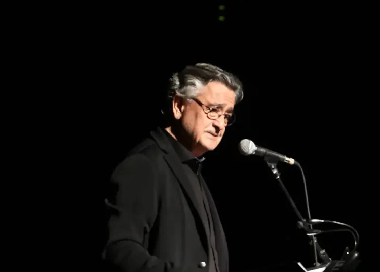 Νίκος Γαλανός: Ο ζεν πρεμιέ του ελληνικού σινεμά που άφησε εποχή με τους ρόλους του και οι γυναίκες της ζωής του