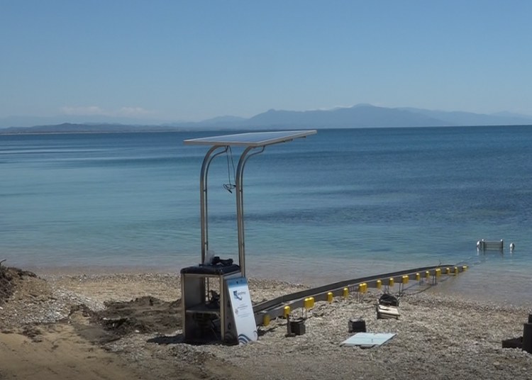 Κατάκολο: Μπήκε το seatrack στην παραλία Πλάκες