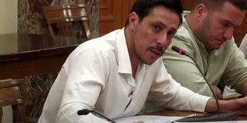 Δ.Μπέλτσος: Νέα απάντηση με αιχμές προς τον Δήμαρχο Πύργου για την μεταφορά τουριστών