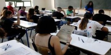 Αντίστροφη μέτρηση για την έναρξη των Πανελλαδικών εξετάσεων