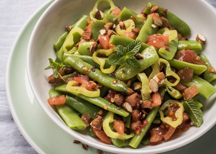 Ανοιξιάτικες συνταγές για ελαφρά και δροσερά γεύματα