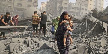 Ισραήλ: Χτυπά αδιάκοπα τη Γάζα – Βρετανία, Γαλλία, Καναδάς απειλούν με κυρώσεις