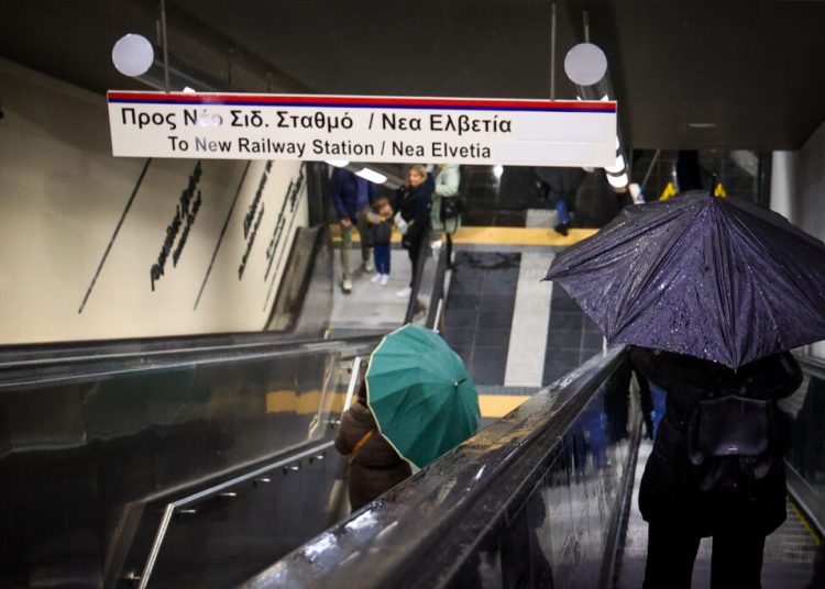 Μετρό Θεσσαλονίκης: Δύο συρμοί στην ίδια γραμμή σε κοντινή απόσταση