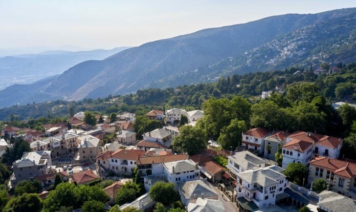 Το δίλημμα των πολιτών με ακίνητο στους οικισμούς με πληθυσμό έως 2.000