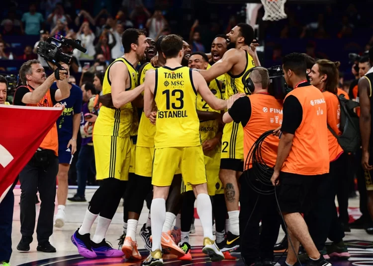 Πρωταθλήτρια Ευρώπης η Φενέρ 81-70 τη Μονακό του Σπανούλη στον τελικό του Άμπου Ντάμπι