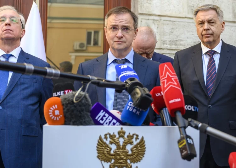 Ανάλυση: Τι να περιμένουμε από τις συνομιλίες της Ρωσίας με την Ουκρανία… όταν ξεκινήσουν – Οι εκτιμήσεις για αδιέξοδο, τι θα κάνει ο Τραμπ