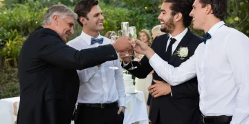 Τι κάνει ο κουμπάρος στον γάμο; Όλα όσα πρέπει να γνωρίζεις για τη μεγάλη μέρα
