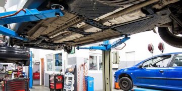 Απεργίες ξεκινούν τα συνεργεία αυτοκινήτων για το ψηφιακό πελατολόγιο