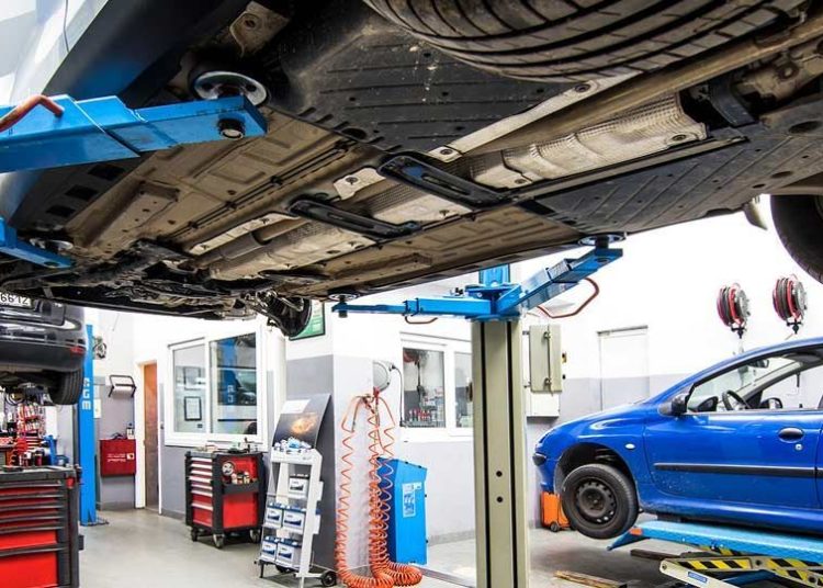 Απεργίες ξεκινούν τα συνεργεία αυτοκινήτων για το ψηφιακό πελατολόγιο