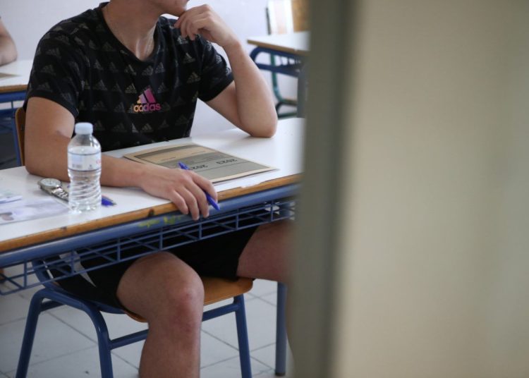 Πανελλαδικές 2025: Οι απαντήσεις στα  Μαθηματικών ΕΠΑΛ