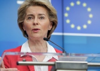 Politico-Θεσμική κρίση στην καρδιά της ΕΕ: Η φον ντερ Λάιεν κινδυνεύει να χάσει τη στήριξη των συμμάχων της