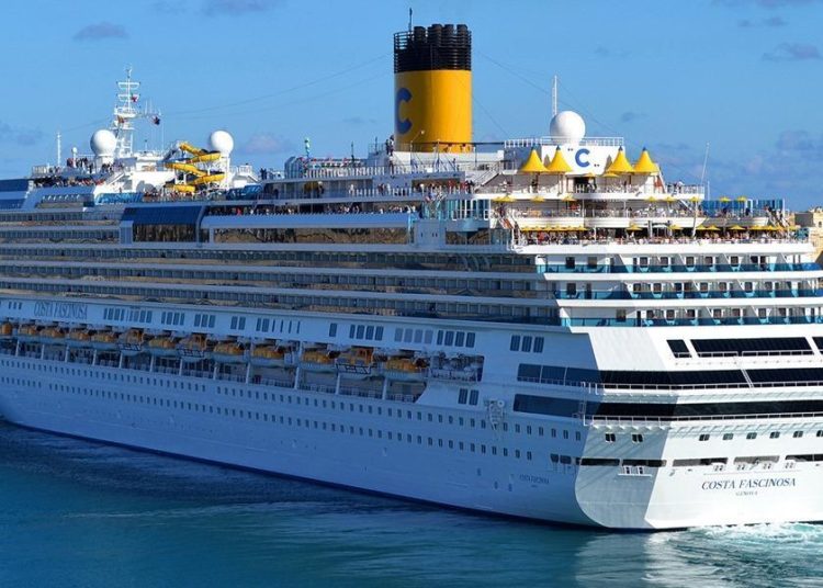 Κατάκολο: Αναστάτωση με κρουαζιερόπλοιο που γύρισε ξανά στο λιμάνι