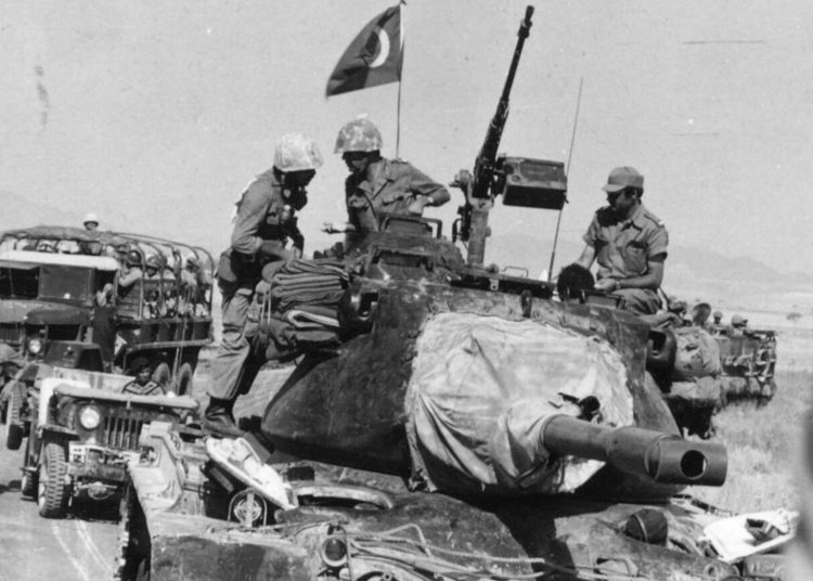 Τουρκική εισβολή στην Κύπρο: 51 χρόνια από «το τραγικό πρωινό του Σαββάτου 20 Ιουλίου 1974»