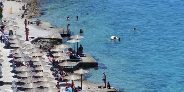 Καύσωνας έως Παρασκευή: Θα δούμε 44+ βαθμούς λένε οι μετεωρολόγοι – Οι «τυχερές» περιοχές