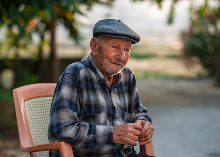 Μακροζωία: Οι απλές καθημερινές συνήθειες για να ζήσετε περισσότερο και πιο ευτυχισμένοι