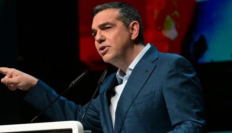 Τσίπρας στη Le Monde: Ήρθε η ώρα να αποκαλύψω την αλήθεια για το δημοψήφισμα το 2015