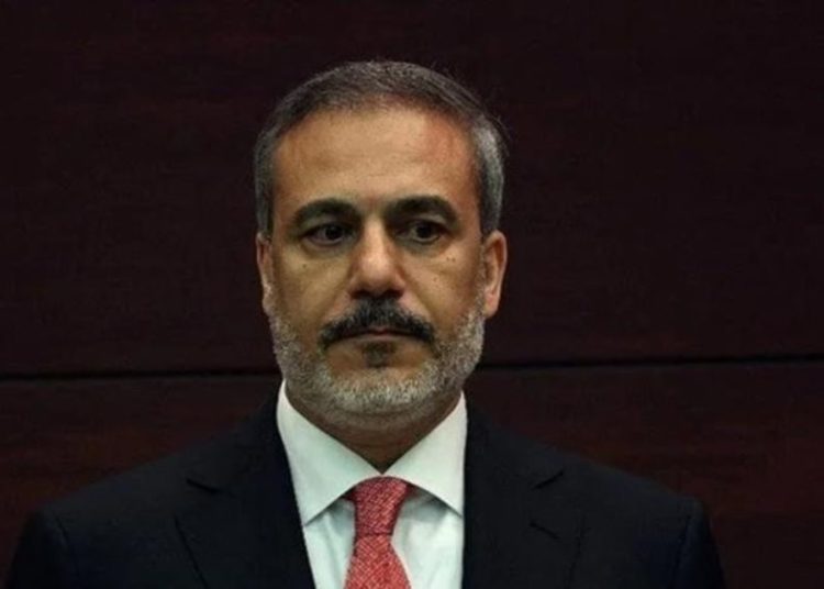 Σάλος στην Τουρκία: Πλαστό το πτυχίο του Χακάν Φιντάν;