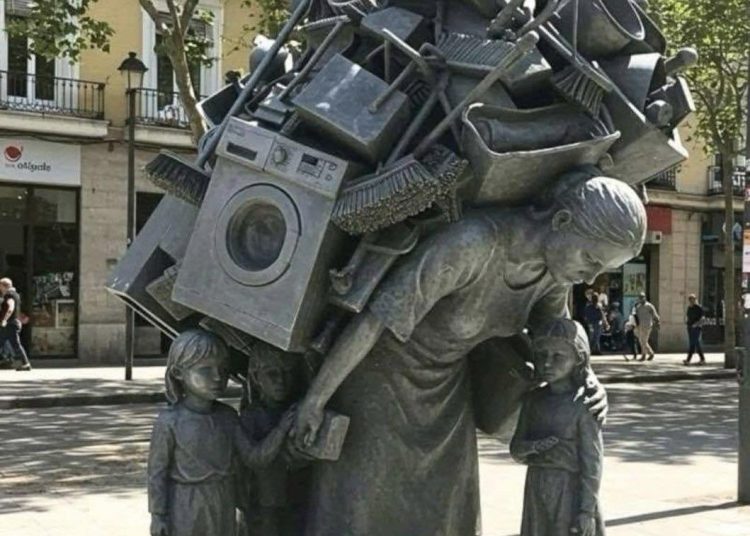 H αόρατη γυναίκα.