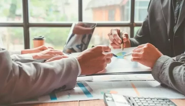 Ρεκόρ στον Εξωδικαστικό: 13,25 δισ. ευρώ ρυθμίσεις και 40.515 οφειλέτες μέχρι Ιούλιο