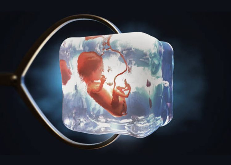 Γεννήθηκε μωρό  που βρισκόταν σε κρυοσυντήρηση ως έμβρυο επί 30 χρόνια