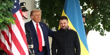 Financial Times: Η Ουκρανία θα αγοράσει όπλα 100 δισ. από τις ΗΠΑ με ευρωπαϊκά κονδύλια, ως αντάλλαγμα για εγγυήσεις ασφαλείας